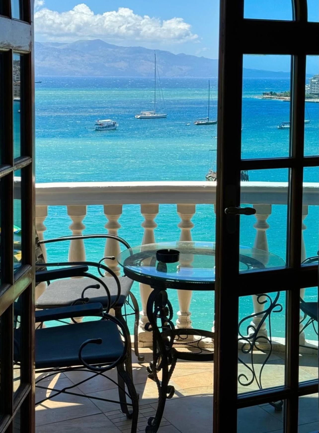 Monte Cristo - Rooftop Pool Hotel