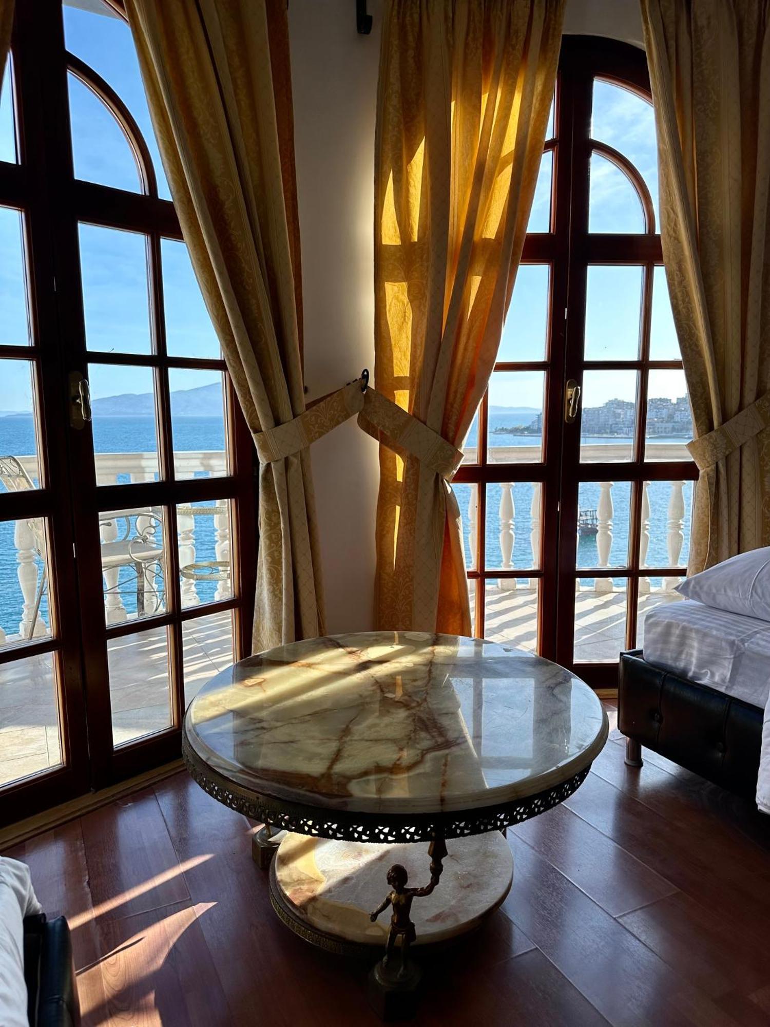 Monte Cristo - Rooftop Pool Hotel 4*
